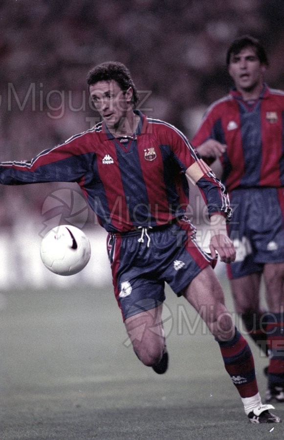 Partido de Liga 1ª División entre REAL MADRID-BARCELONA en el estadio Santiago Bernabéu (Madrid). 1996