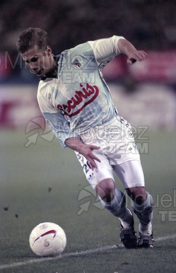 Partido 1ª División entre ATLÉTICO DE MADRID-COMPOSTELA en el estadio Vicente Calderón de Madrid. 1997