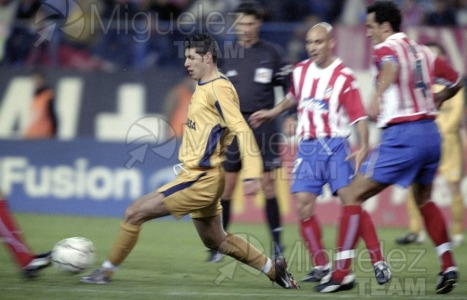 Partido de Liga 1ª División entre ATLÉTICO DE MADRID-DEPORTIVO DE LA CORUÑA, Madrid 2003.
