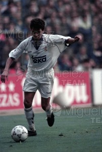 Partido de Liga 1ª División entre REAL MADRID-CELTA en el campo Santiago Bernabéu (Madrid). 1993