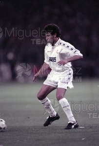 Partido de Liga 1ª División entre REAL MADRID-BARCELONA en el estadio Santiago Bernabéu de Madrid. 1995