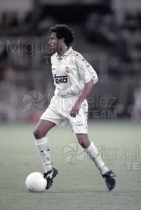 TROFEO BERNABÉU entre los equipos REAL MADRID-BENFICA DE PORTUGAL en el estadio Santiago Bernabéu (Madrid). 1996