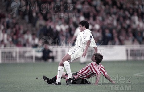Partido de Liga 1ª División entre REAL MADRID-ATHLETIC DE BILBAO en el estadio Santiago Bernabéu de Madrid. 1994