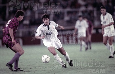 Encuentro de Copa de UEFA entre el REAL MADRID-TIMISOARA (Rumania) celebrado en el Santiago Bernabéu (Madrid) 1992
