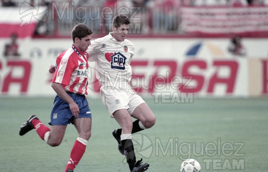 Encuentro de Liga 1ª División entre ATLÉTICO DE MADRID-VALENCIA en el Vicente Calderón (Madrid). 1994