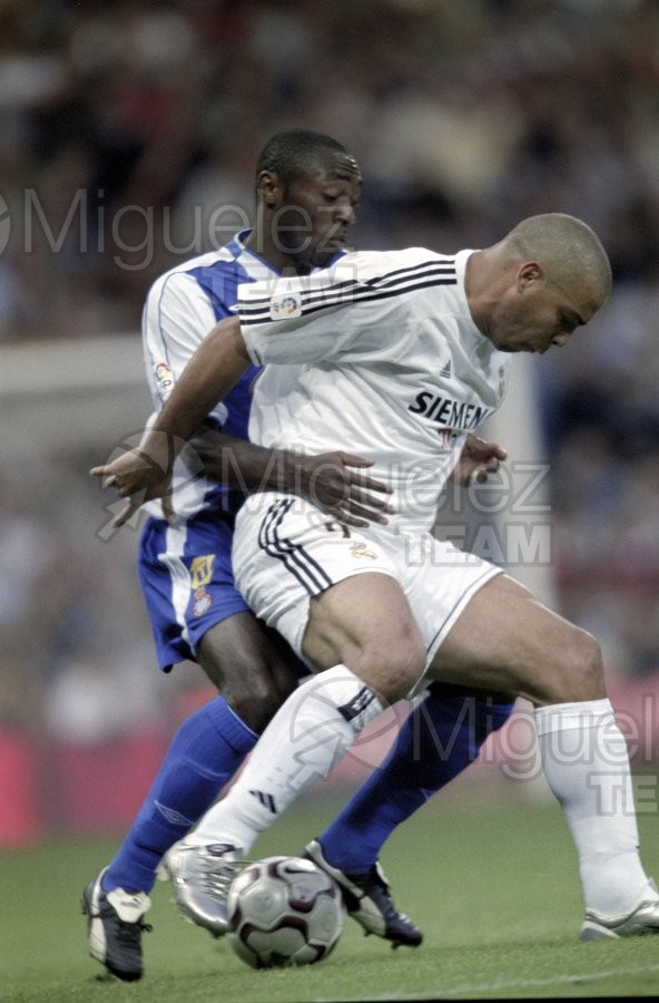 Partido de Liga 1ª División entre REAL MADRID-ESPANYOL, Madrid 2003.