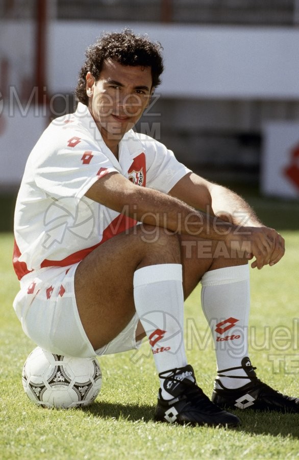 Reportaje de HUGO SANCHEZ (MEX) jugador del RAYO VALLECANO (Madrid) 1993