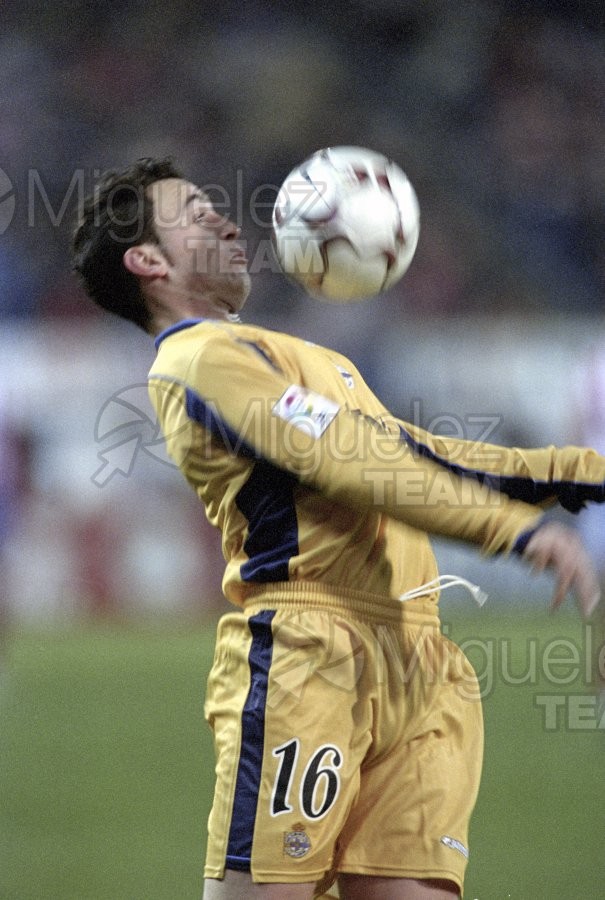 Partido de Liga 1ª División entre ATLÉTICO DE MADRID-DEPORTIVO DE LA CORUÑA, Madrid 2003.