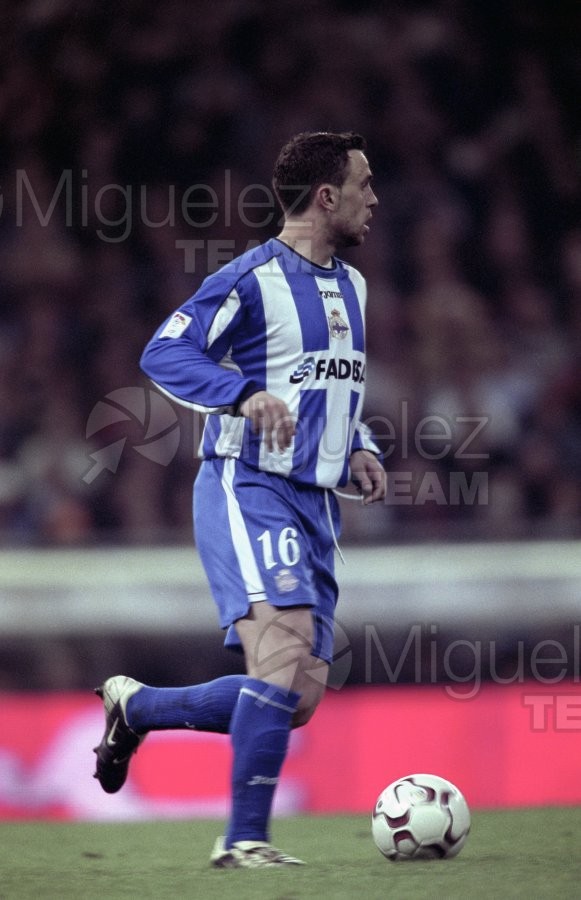 Partido de Liga 1ª División entre REAL MADRID-DEPORTIVO DE LA CORUÑA, Madrid 2003.