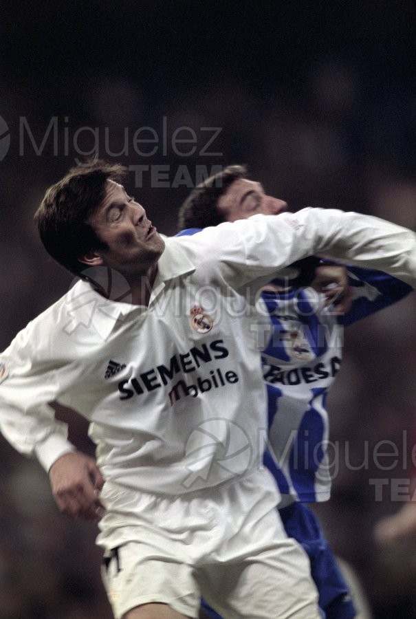 Partido de Liga 1ª División entre REAL MADRID-DEPORTIVO DE LA CORUÑA, Madrid 2003.