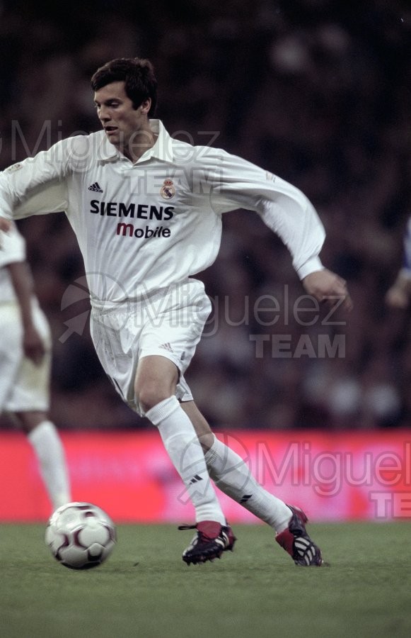 Partido de Liga 1ª División entre REAL MADRID-DEPORTIVO DE LA CORUÑA, Madrid 2003.