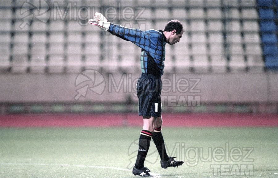 Encuentro amistoso internacional entre ESPAÑA-URUGUAY en el campo RIAZOR en la Coruña. 1995