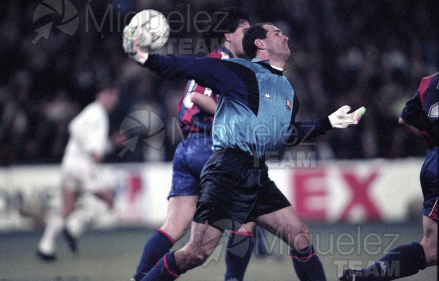 Partido de Liga 1ª División entre REAL MADRID-BARCELONA en el Campo del Madrid. 1993