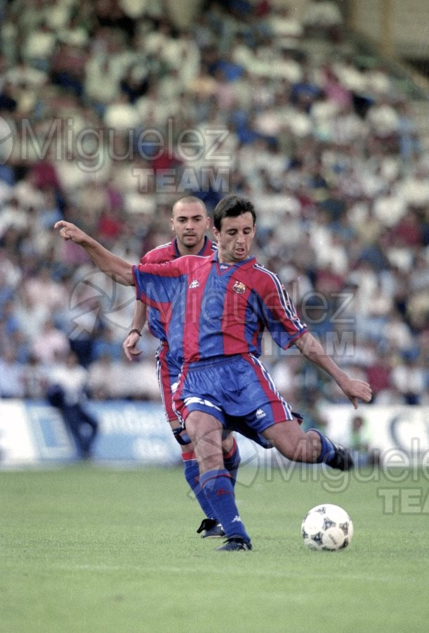 Encuentro de Liga 1ª División entre VALLADOLID-BARCELONA en el estadio Nuevo Zorrilla (Valladolid). 1995