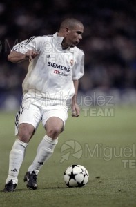 Partido Internacional de Liga de Campeones entre REAL MADRID-JUVENTUS, Madrid 2003.