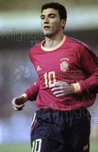 Partido Internacional de Clasificación para la Eurocopa de Portugal 2004 entre ESPAÑA-NORUEGA, Valencia 2003.