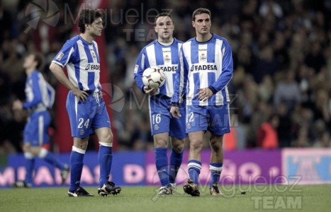 Partido de Liga 1ª División entre REAL MADRID-DEPORTIVO DE LA CORUÑA, Madrid 2003.