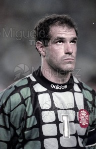 Encuentro Internacional oficial entre ESPAÑA-MACEDONIA en el estadio Manuel Martinez Valero de Elche. 1995