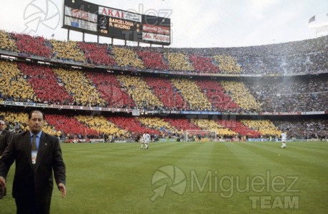 Partido de Liga 1ª División entre BARCELONA-REAL MADRID en el estadio Camp Nou de Barcelona. 1997 