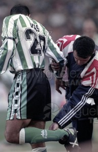 Encuentro de Liga 1ª División entre REAL MADRID-BETIS en el estadio Santiago Bernabéu (Madrid). 1996