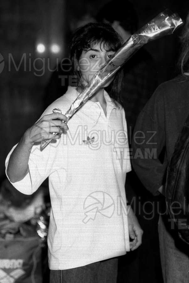Regreso de la expedición de Gimnasia a los JJOO de Seúl-1988. Aeropuerto de Barajas (Madrid).