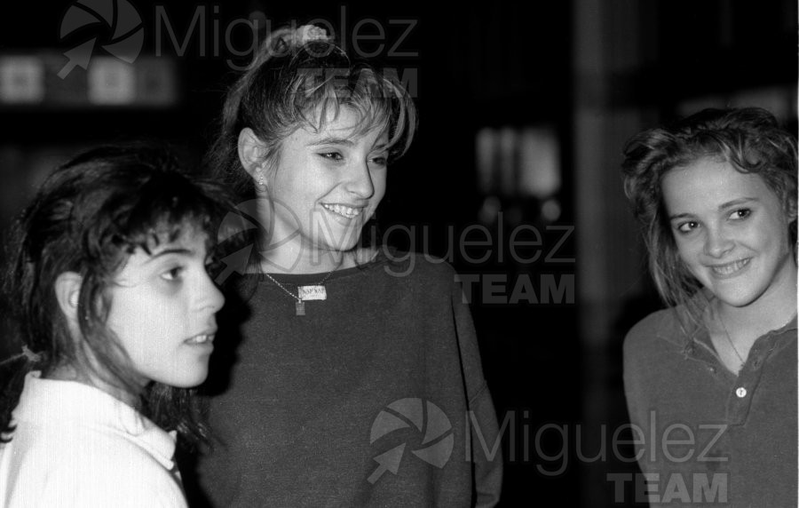 Regreso de la expedición de Gimnasia a los JJOO de Seúl-1988. Aeropuerto de Barajas (Madrid).