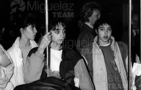 Regreso de la expedición de Gimnasia a los JJOO de Seúl-1988. Aeropuerto de Barajas (Madrid).