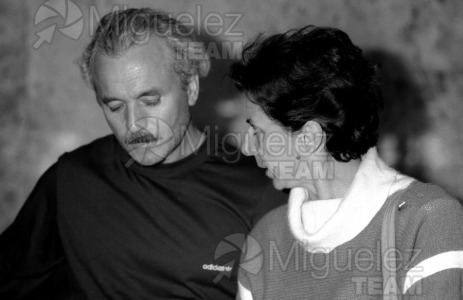 Regreso de la expedición de Gimnasia a los JJOO de Seúl-1988. Aeropuerto de Barajas (Madrid).