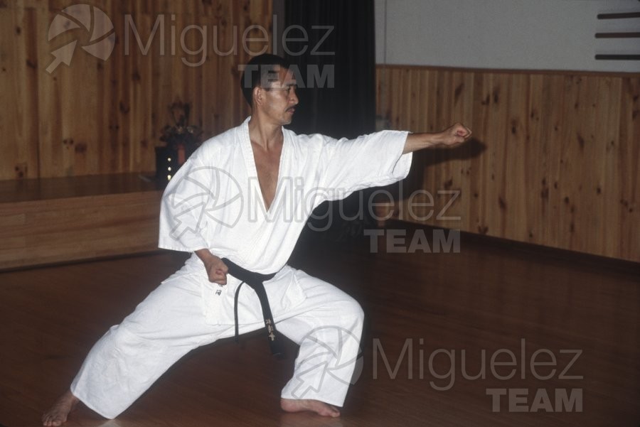Reportaje gráfico del maestro de karate Yasunari Ishimi (JPN) (Madrid) 1986.