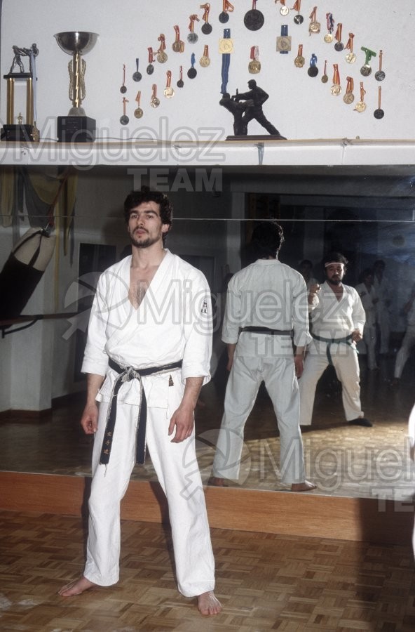 Reportaje gráfico al karateca Oscar Zazo (Madrid) 1986.