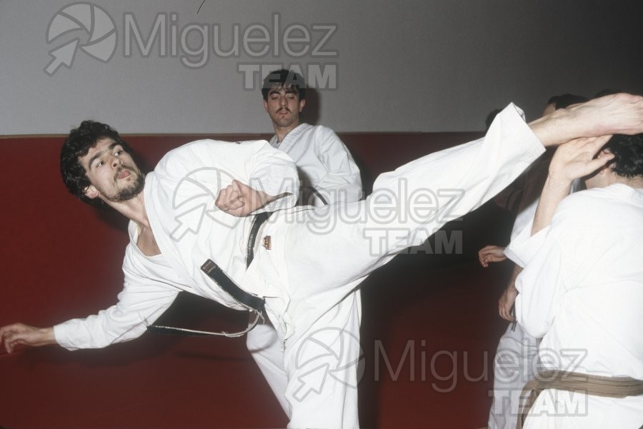 Reportaje gráfico al karateca Oscar Zazo (Madrid) 1986.
