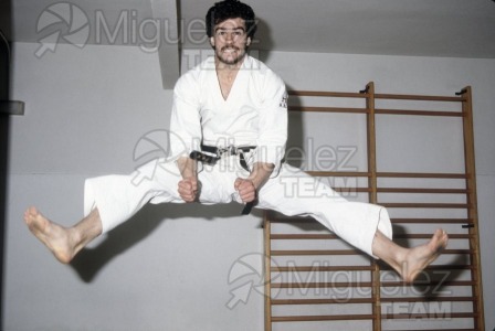 Reportaje gráfico al karateca Oscar Zazo (Madrid) 1986.