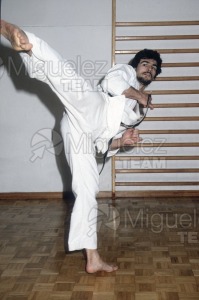 Reportaje gráfico al karateca Oscar Zazo (Madrid) 1986.