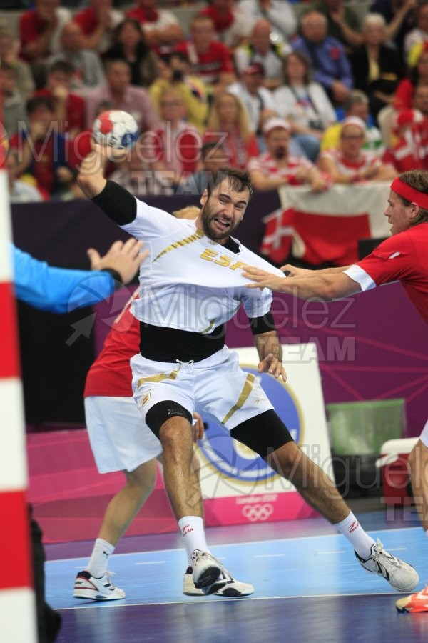 JUEGOS OLIMPICOS LONDRES 2012; celebrados del 27-07-2012 al 12-08-2012. 
 BALONMANO:  Pabellón Copper Box, 31-07-2012.  Partido de eliminatorias entre Dinamarca - España; resultado 24-23. 