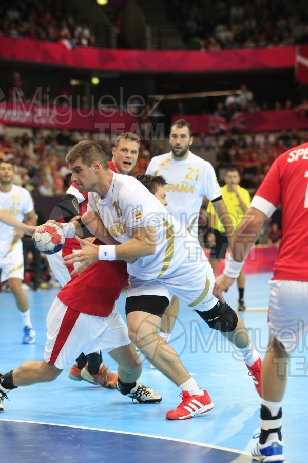JUEGOS OLIMPICOS LONDRES 2012; celebrados del 27-07-2012 al 12-08-2012. 
 BALONMANO:  Pabellón Copper Box, 31-07-2012.  Partido de eliminatorias entre Dinamarca - España; resultado 24-23. 