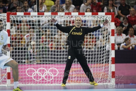 JUEGOS OLIMPICOS LONDRES 2012; celebrados del 27-07-2012 al 12-08-2012. 
 BALONMANO:  Pabellón Copper Box, 31-07-2012.  Partido de eliminatorias entre Dinamarca - España; resultado 24-23. 