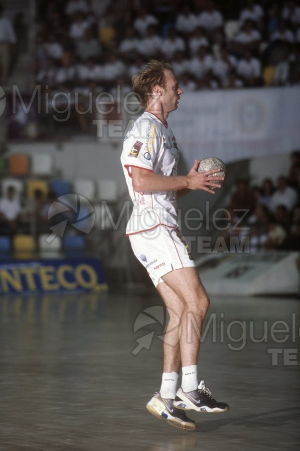 Partido de Liga ASOBAL entre CIUDAD REAL y otro en su pabellón de CIUDAD REAL. 2003