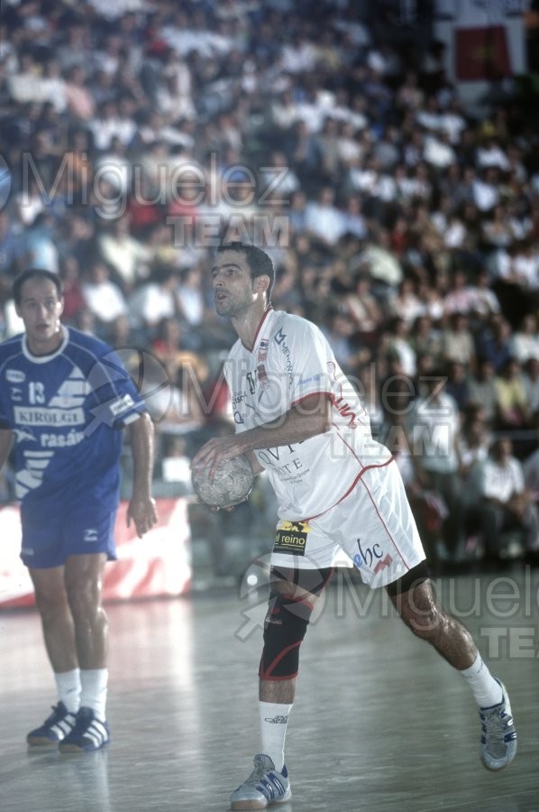 Partido de Liga ASOBAL entre CIUDAD REAL y otro en su pabellón de CIUDAD REAL. 2003