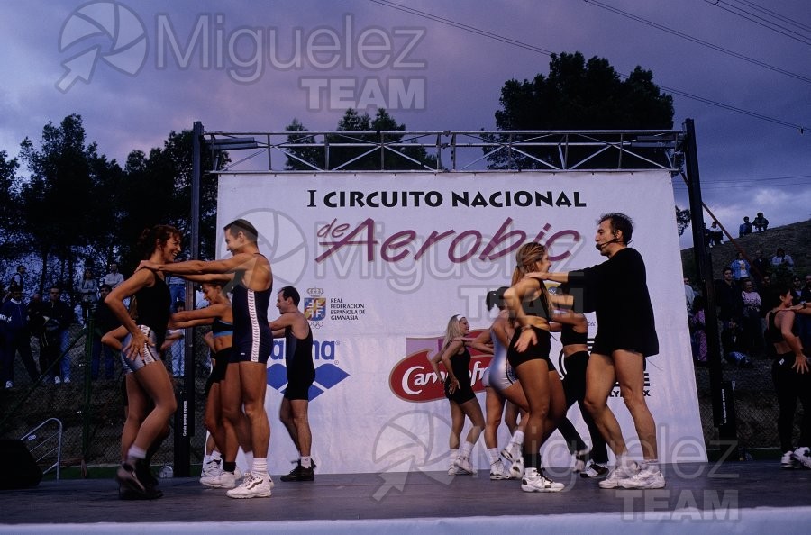 Maratón Popular de aeróbic en el polideportivo Municipal de La Elipa (Madrid). 1996